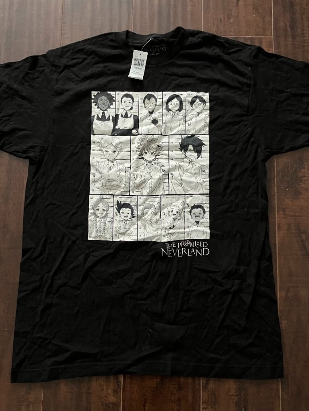 NWT The Promised Neverland - Size Large